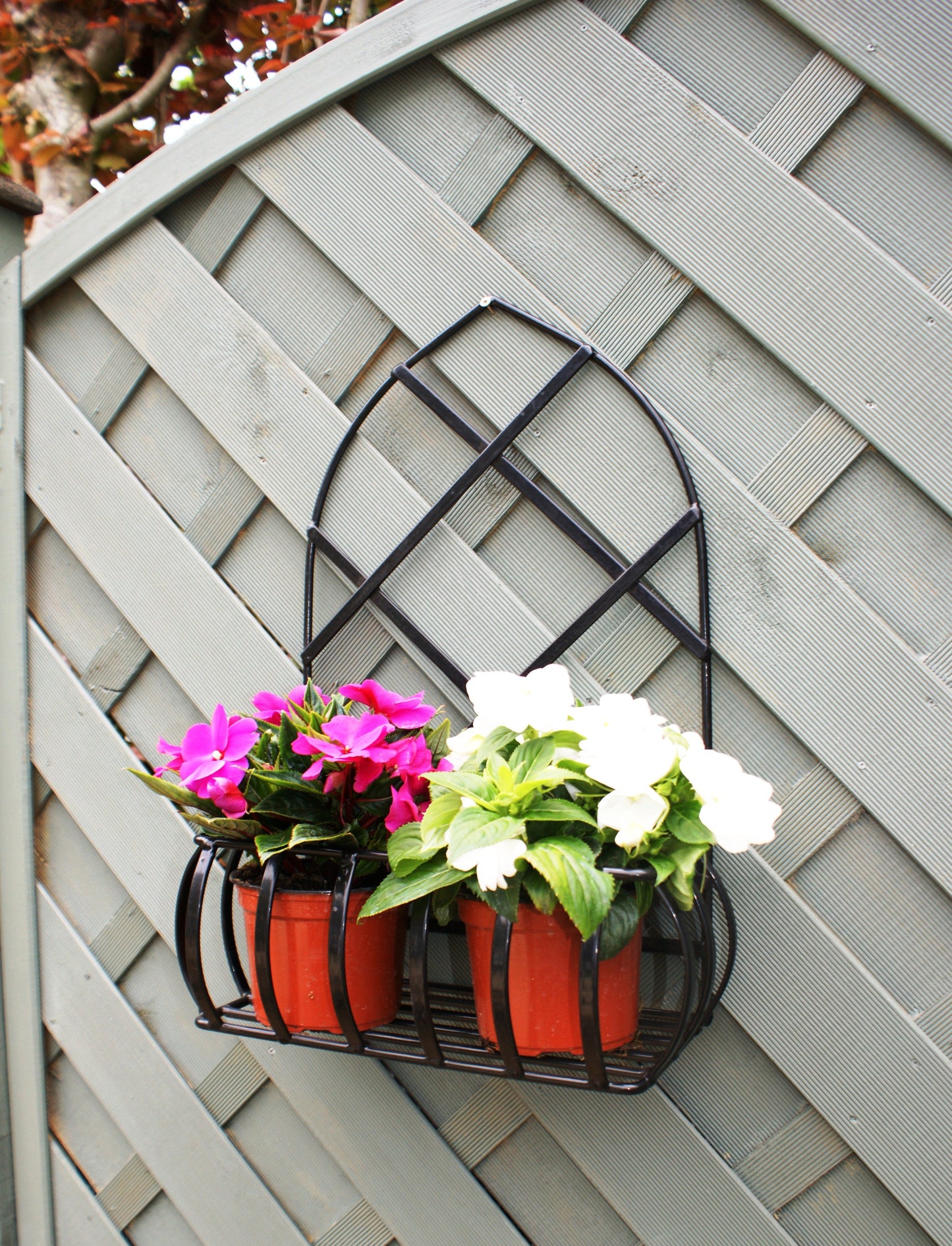 GOTHIC WALL PLANTER